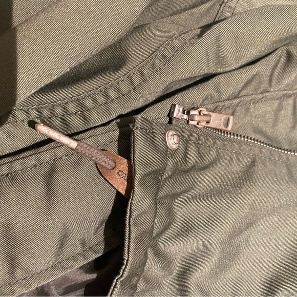 Only army green utility jacket - Picture 4 of 8